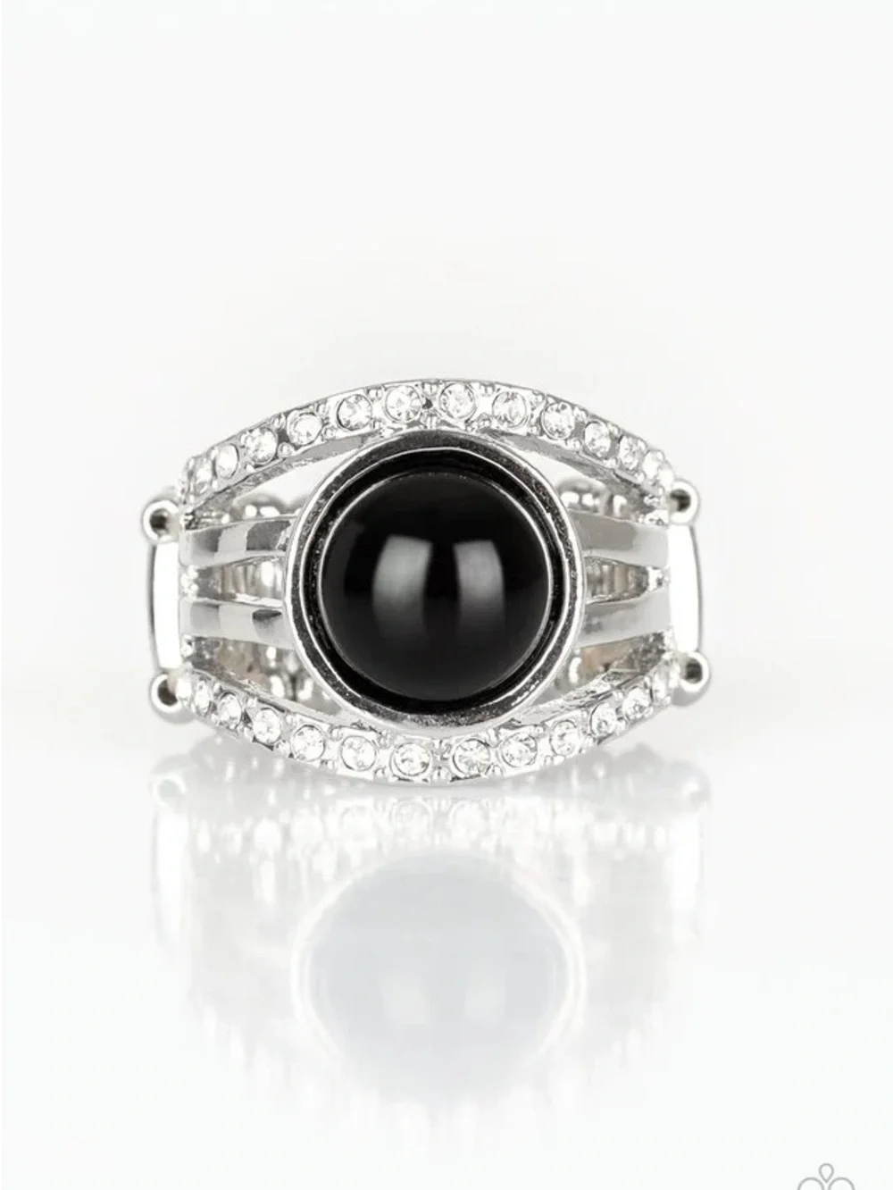 A Big Break black ring- Paparazzi Jewelry